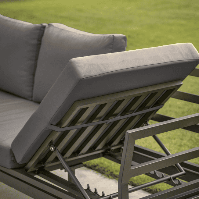 Montreal Outdoor Lounge Set with Recliner - Living In Kin